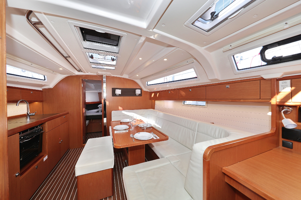 Bavaria Cruiser 41 - 3 cab. — photo 12