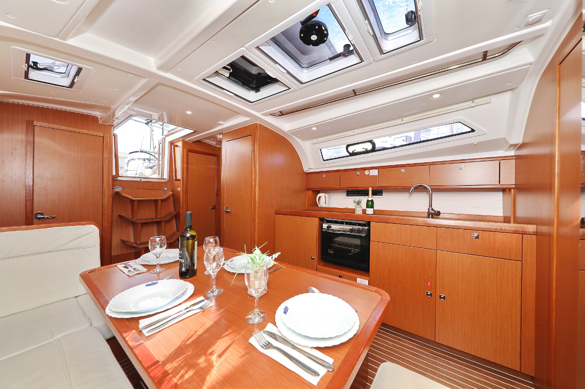 Bavaria Cruiser 41 - 3 cab. — photo 15
