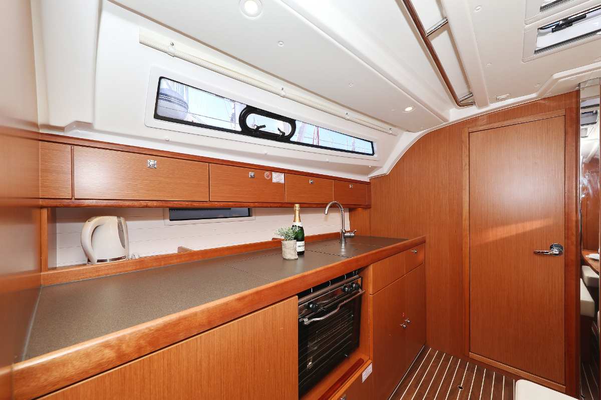 Bavaria Cruiser 41 - 3 cab. — photo 17