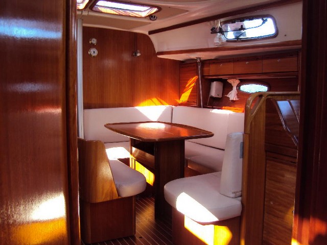 Bavaria 39 Cruiser — photo 9