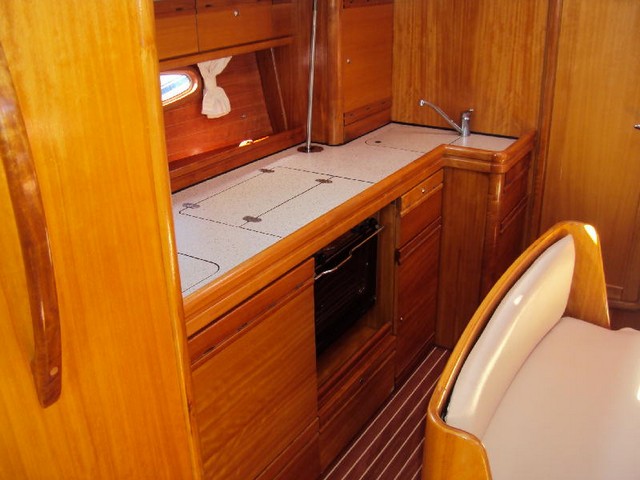 Bavaria 39 Cruiser — photo 14