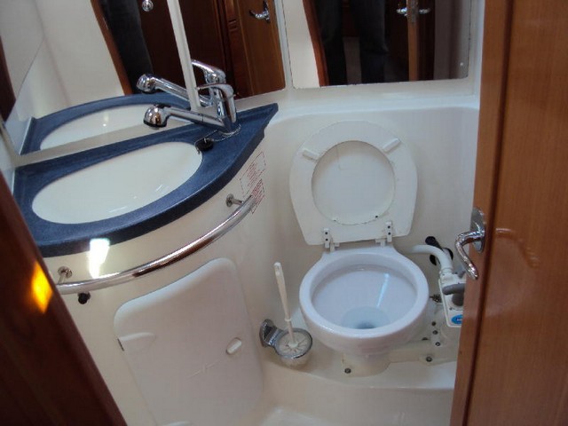Bavaria 39 Cruiser — photo 15