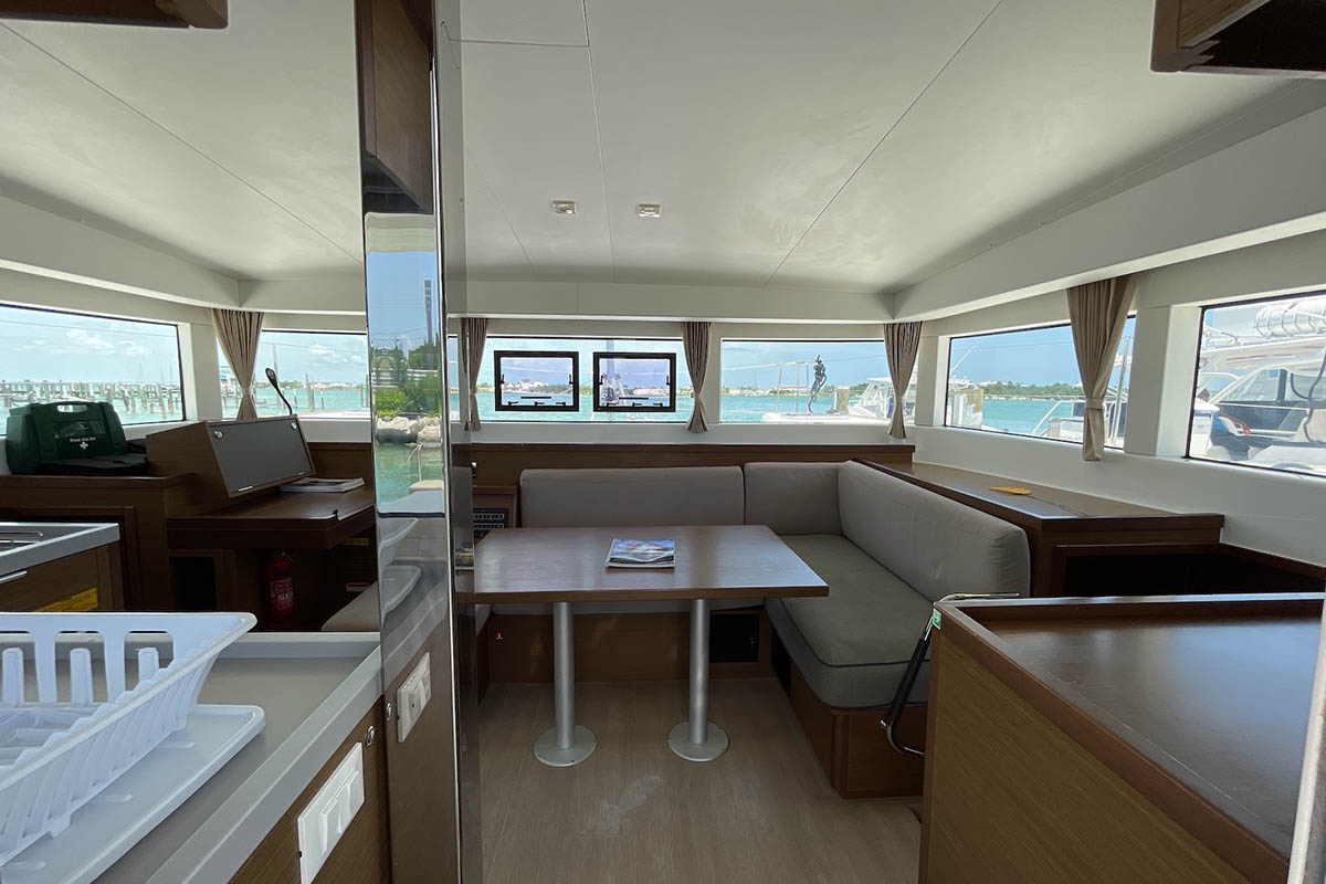 Lagoon 40 - 3 + 2 cab — photo 18