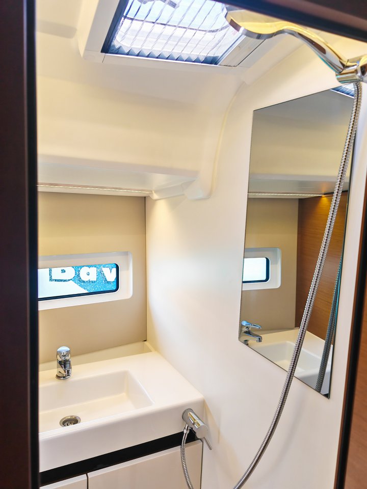 Sun Odyssey 490 - 4 + 1 cab. — photo 10