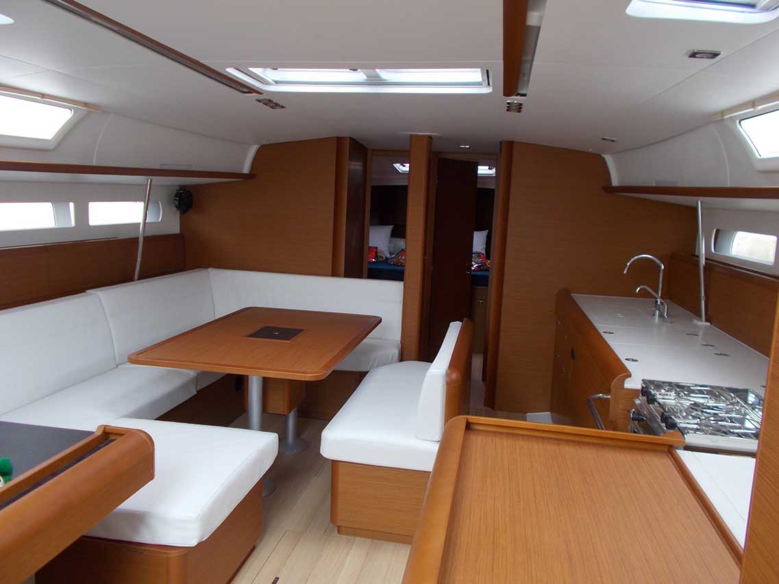 Sun Odyssey 519 - 5 + 1 cab. — photo 4