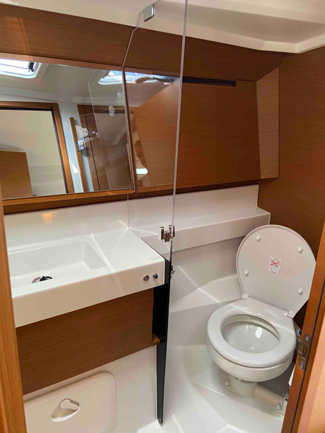 Sun Odyssey 410 - 3 cab. — photo 12
