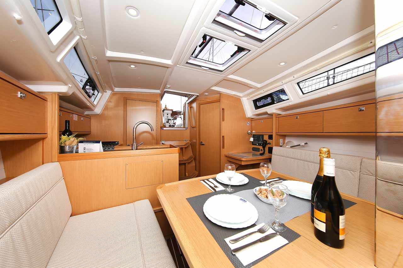 Bavaria Cruiser 34 - 2 cab. — photo 15