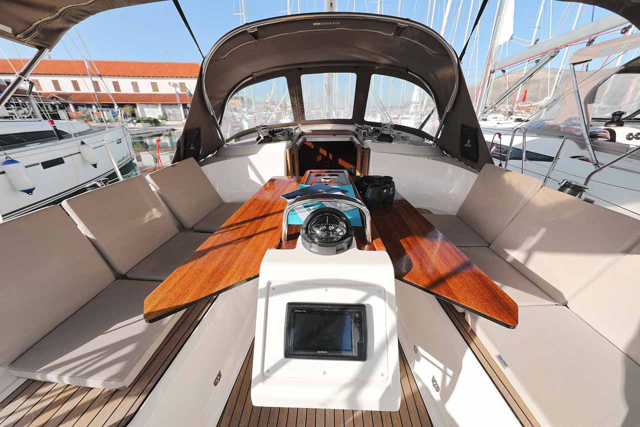Bavaria Cruiser 37 - 3 cab. — photo 6
