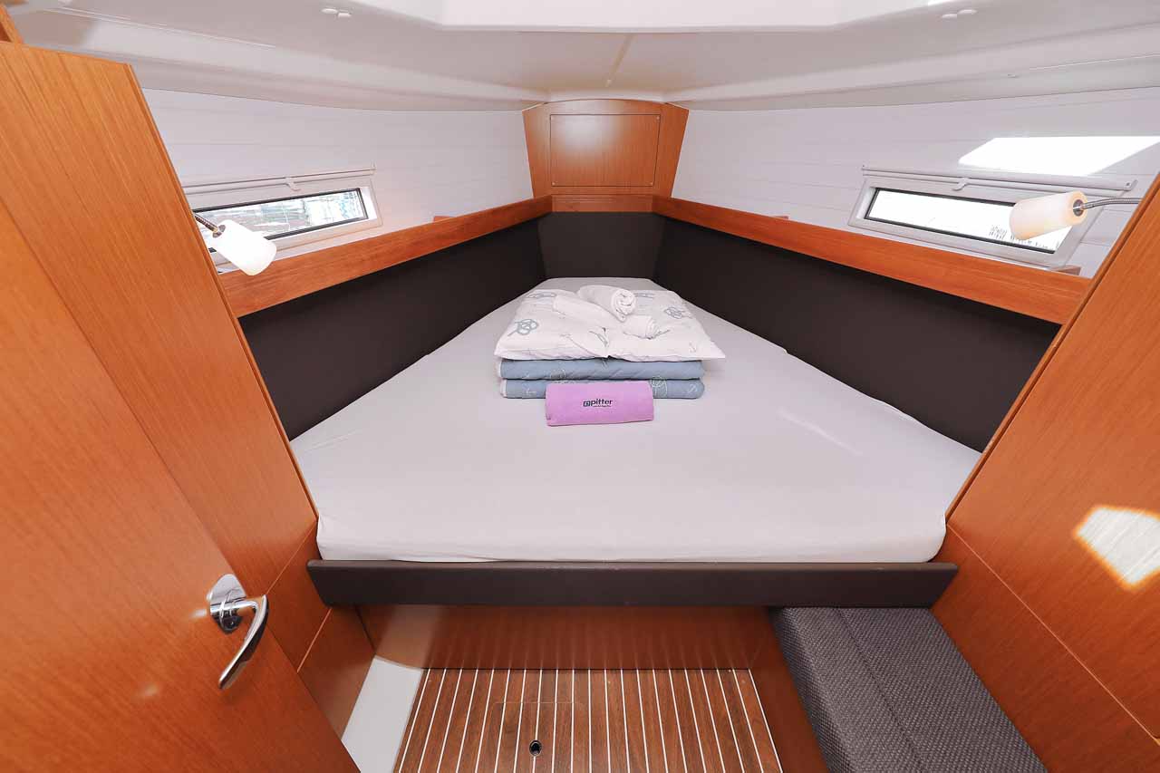 Bavaria Cruiser 37 - 3 cab. — photo 16