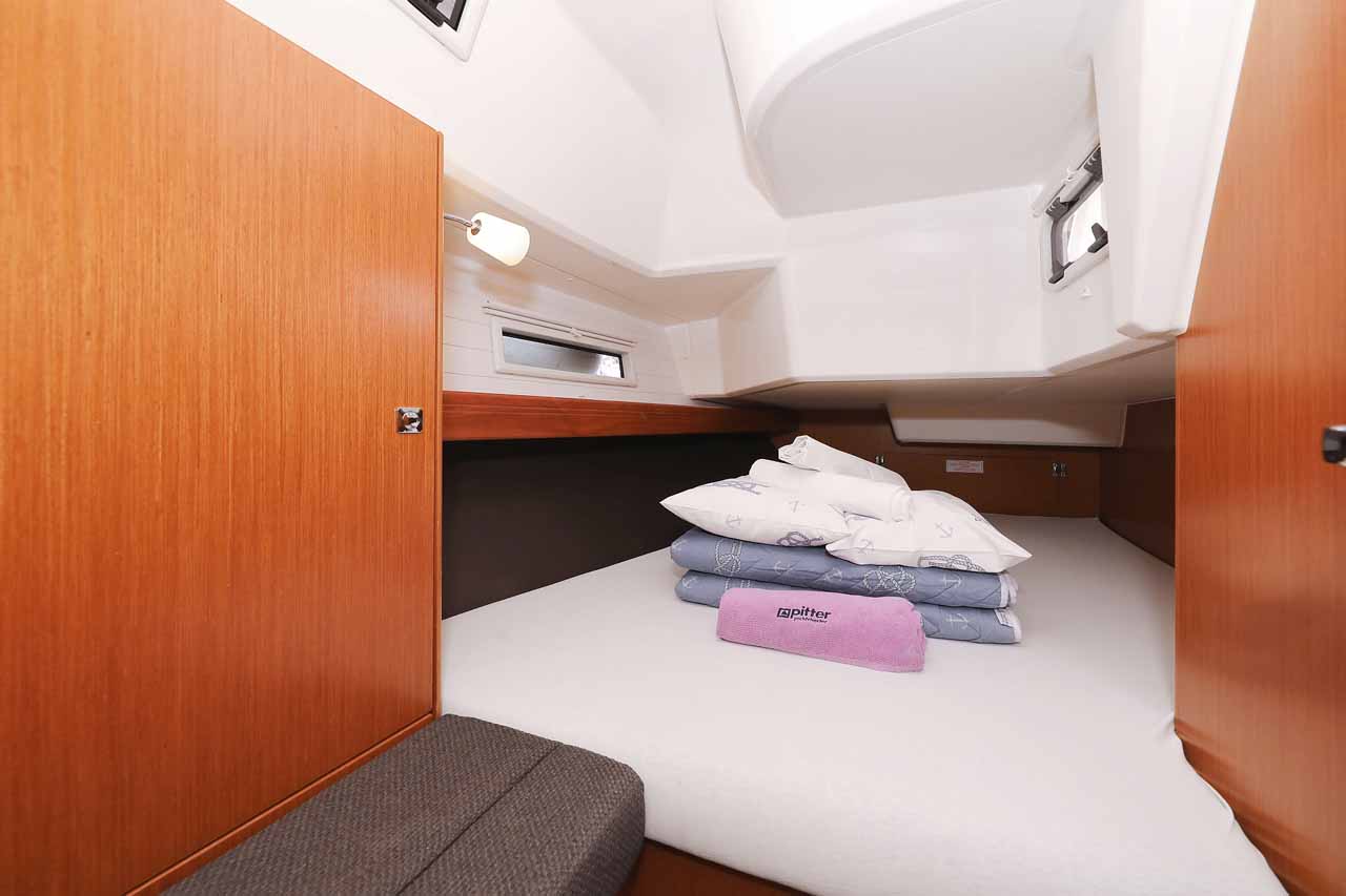 Bavaria Cruiser 37 - 3 cab. — photo 19