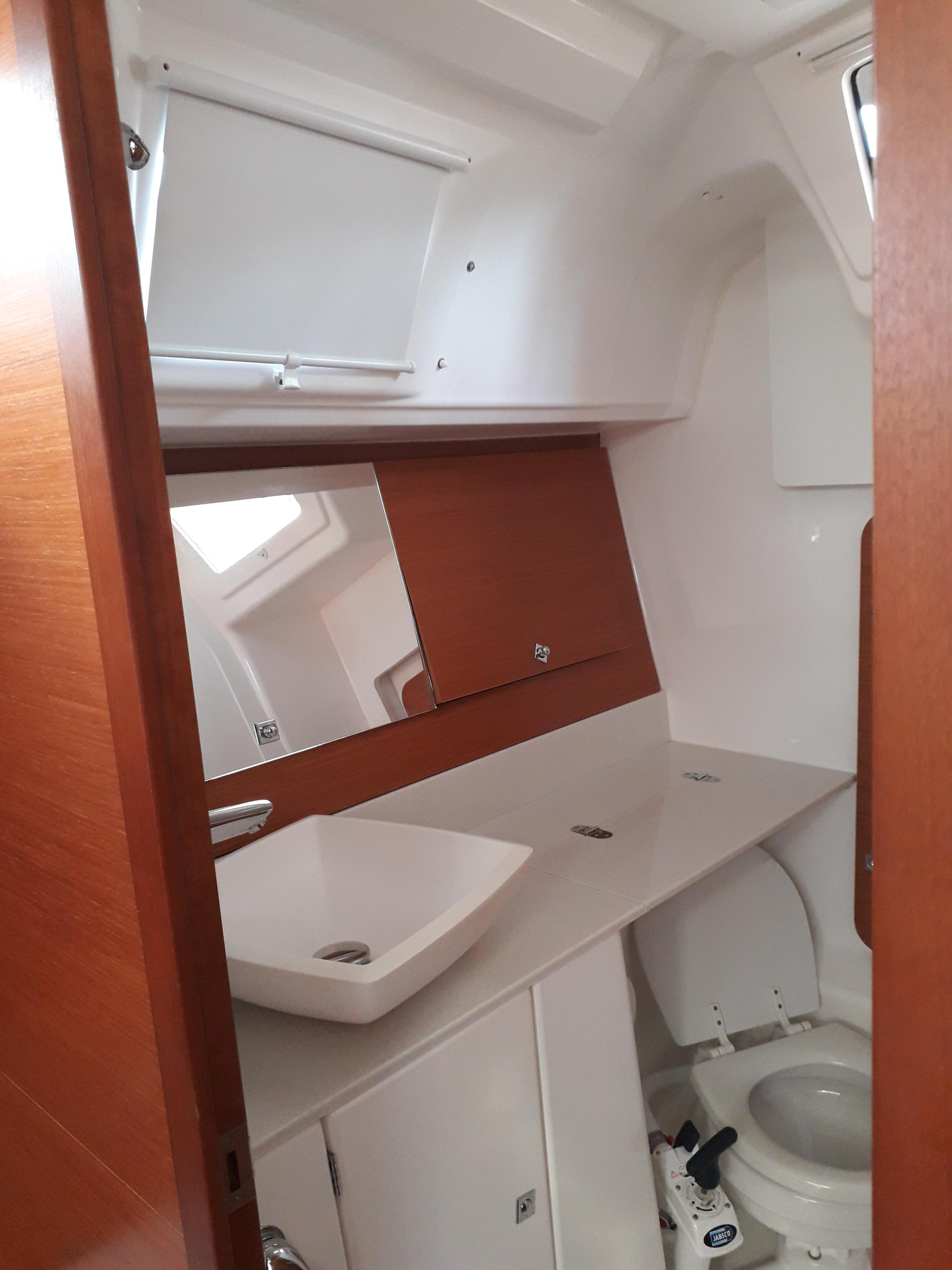 Dufour 360 GL — photo 4