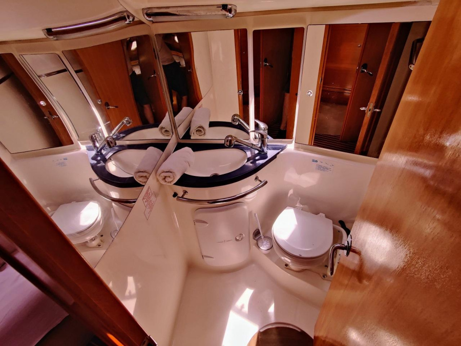 Bavaria 39 Cruiser — photo 12