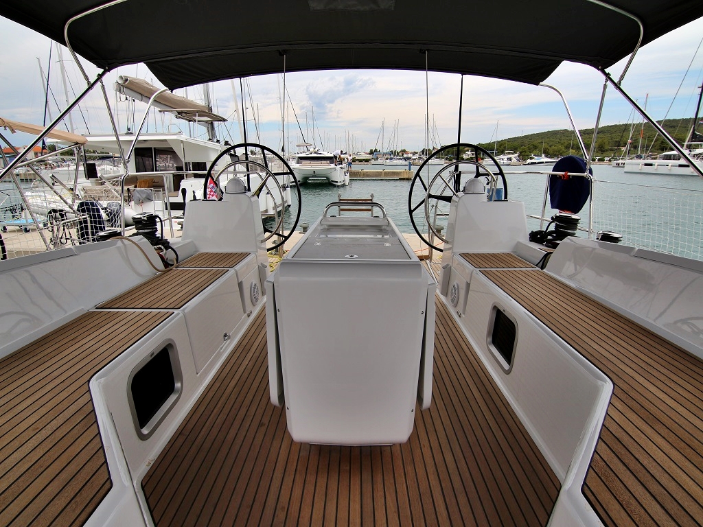 Jeanneau 54 - 6 cab. — photo 5