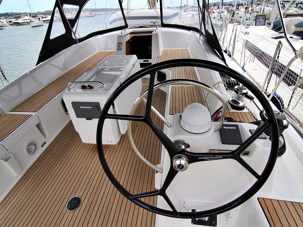 Jeanneau 54 - 6 cab. — photo 6
