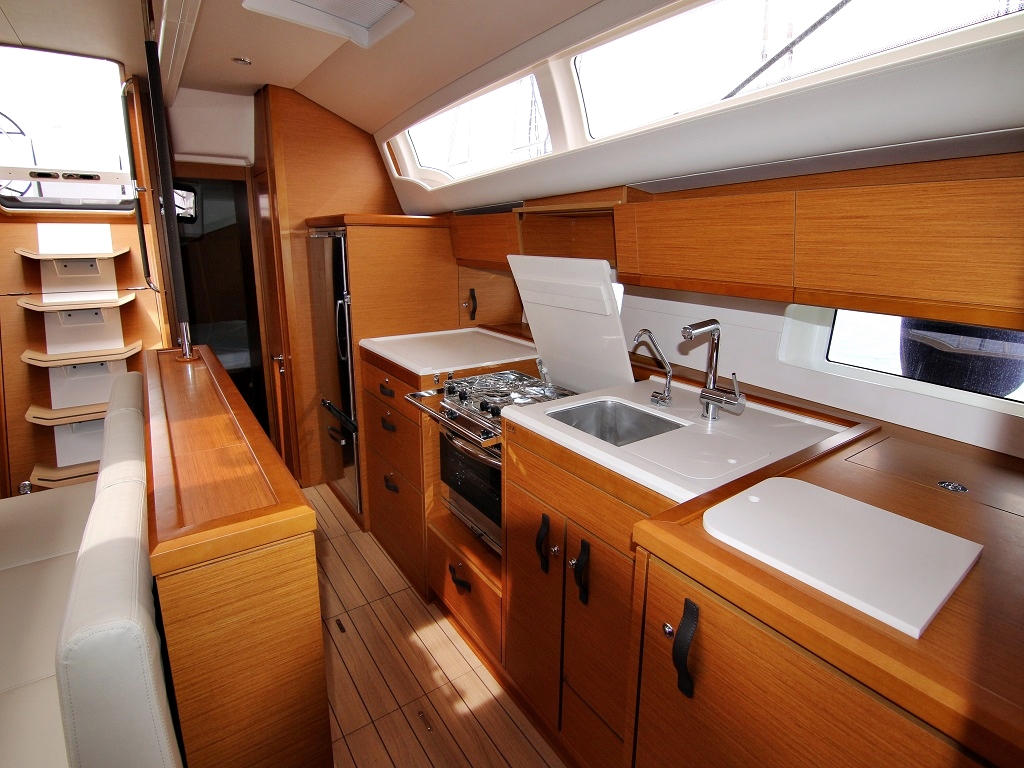 Jeanneau 54 - 6 cab. — photo 9