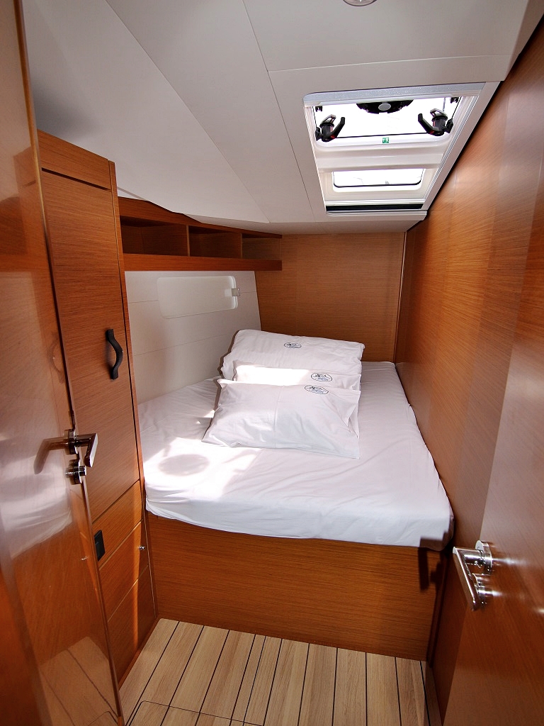 Jeanneau 54 - 6 cab. — photo 18