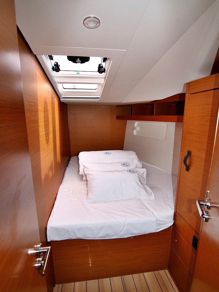 Jeanneau 54 - 6 cab. — photo 19