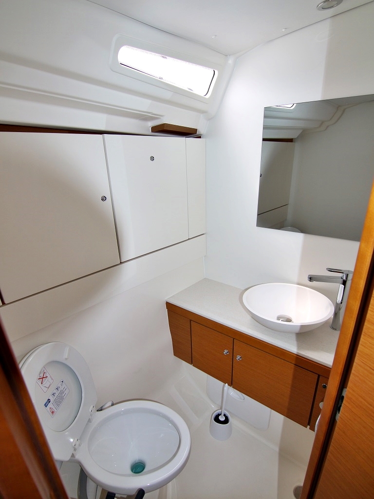 Jeanneau 54 - 6 cab. — photo 22