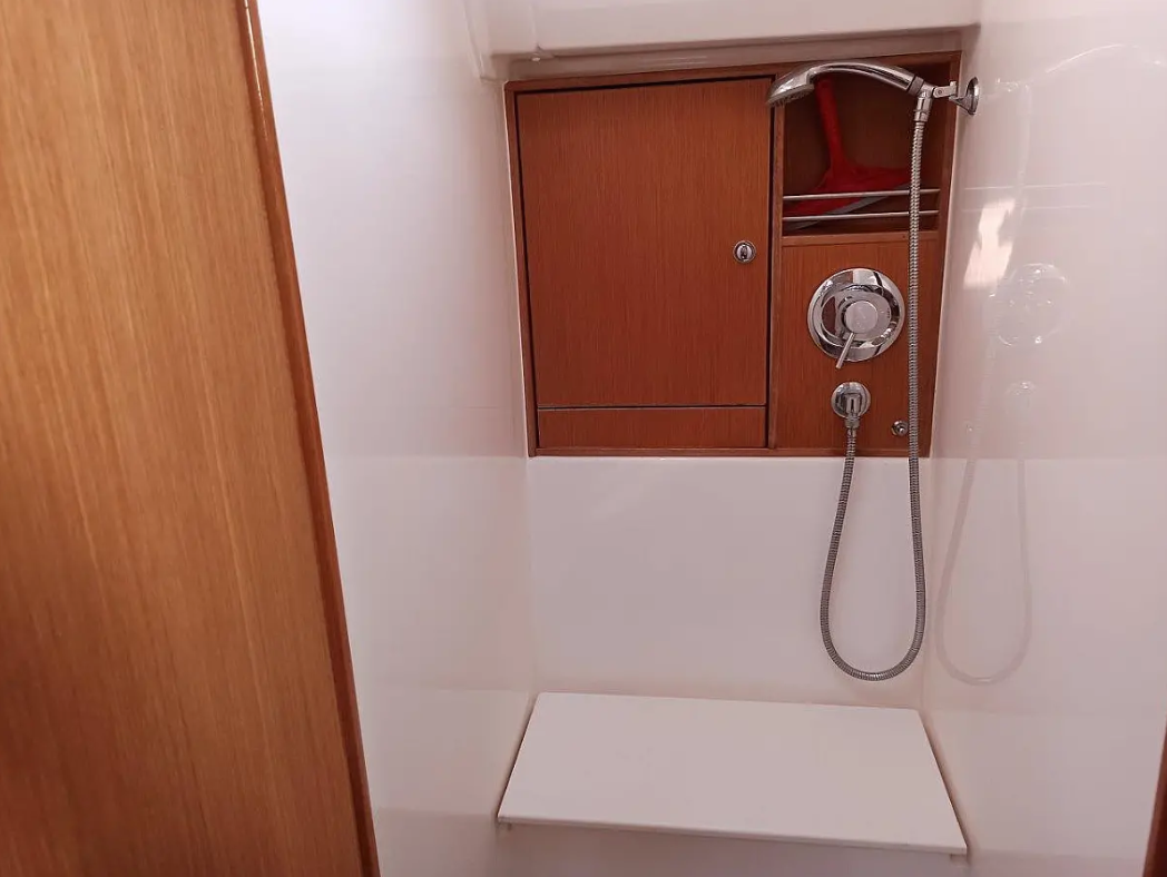 Bavaria Cruiser 45 - 4 cab. — photo 14