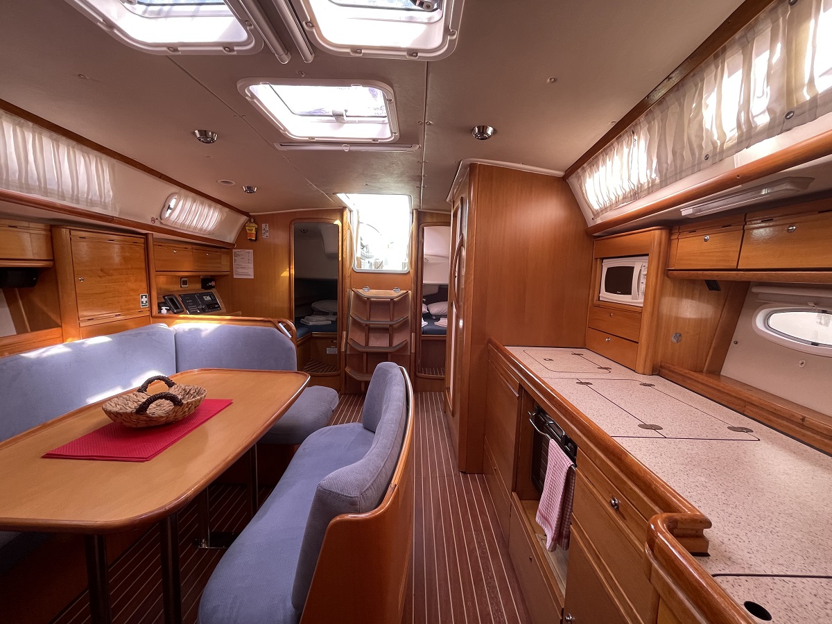 Bavaria 40 Cruiser — photo 18
