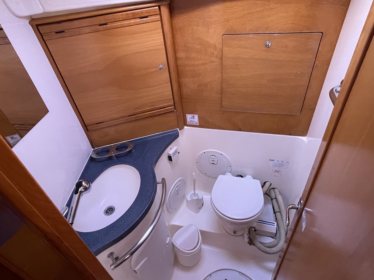 Bavaria 40 Cruiser — photo 23