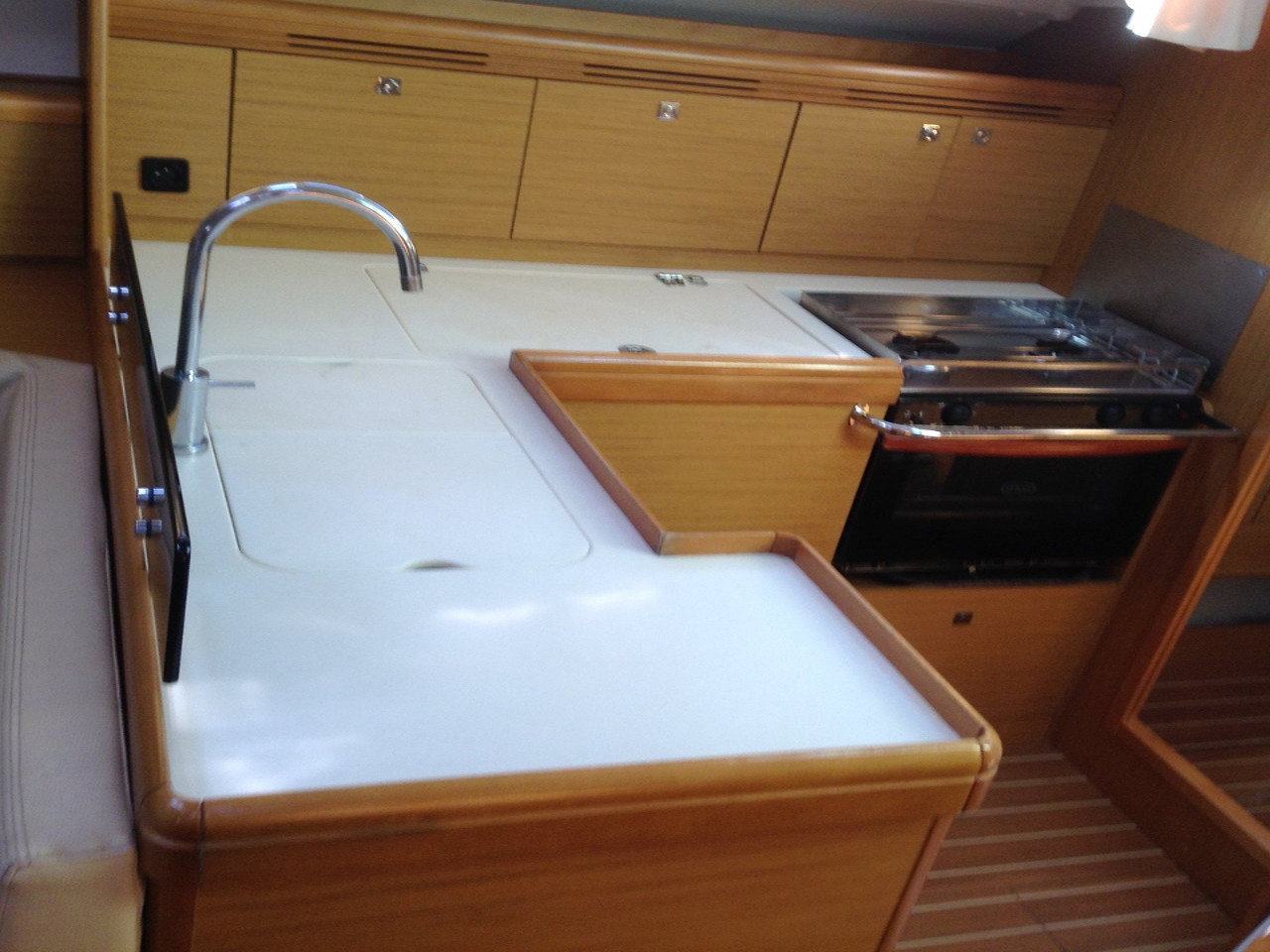 Sun Odyssey 42i — photo 5