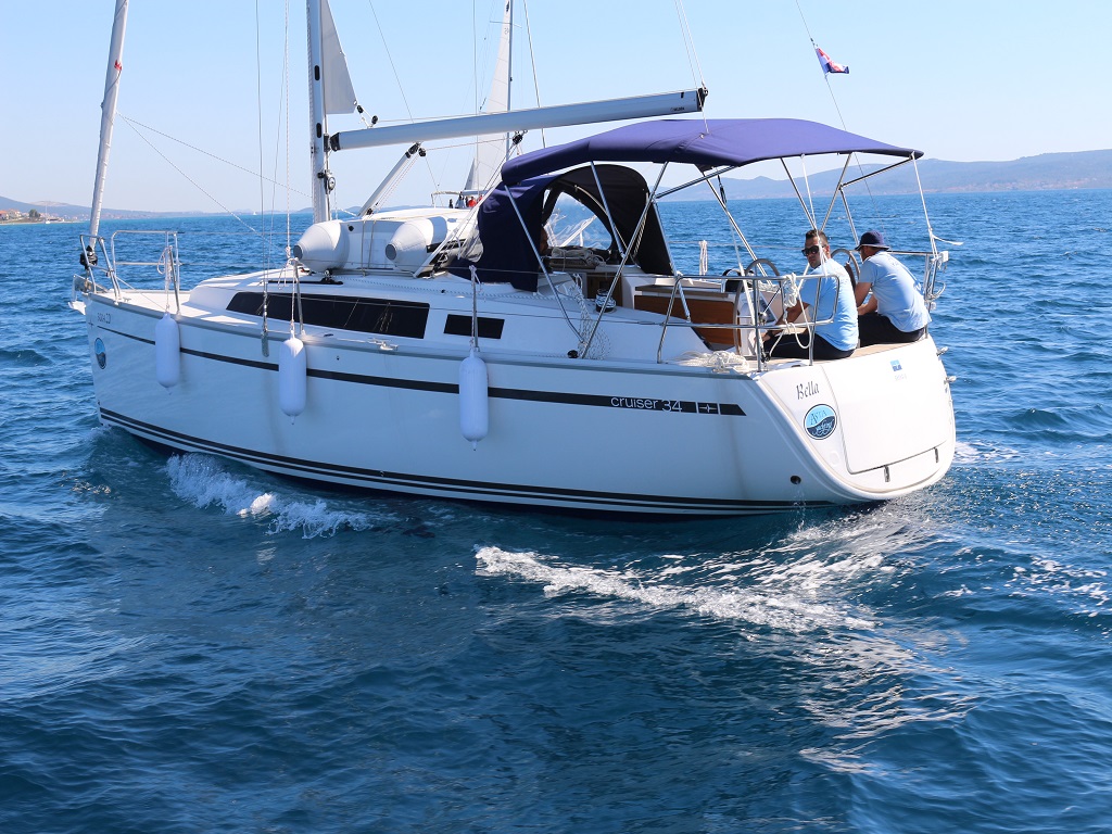 Bavaria Cruiser 34 — photo 1