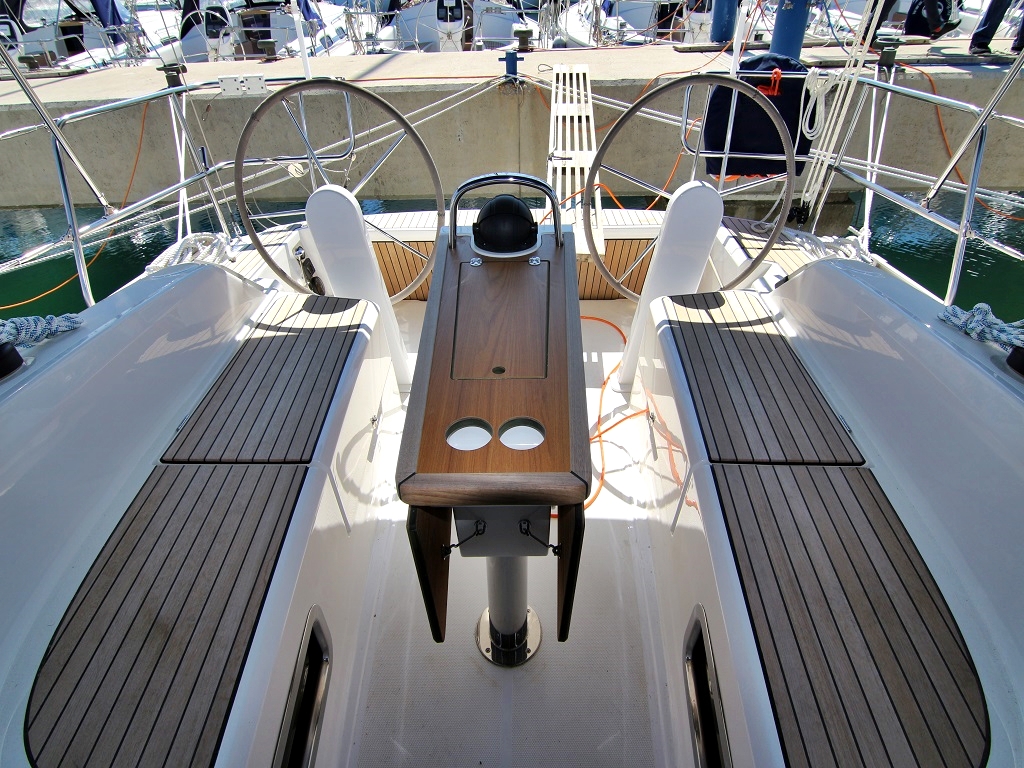 Bavaria Cruiser 34 — photo 4