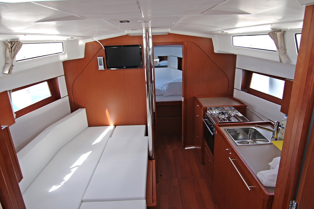 Oceanis 38.1 — photo 8