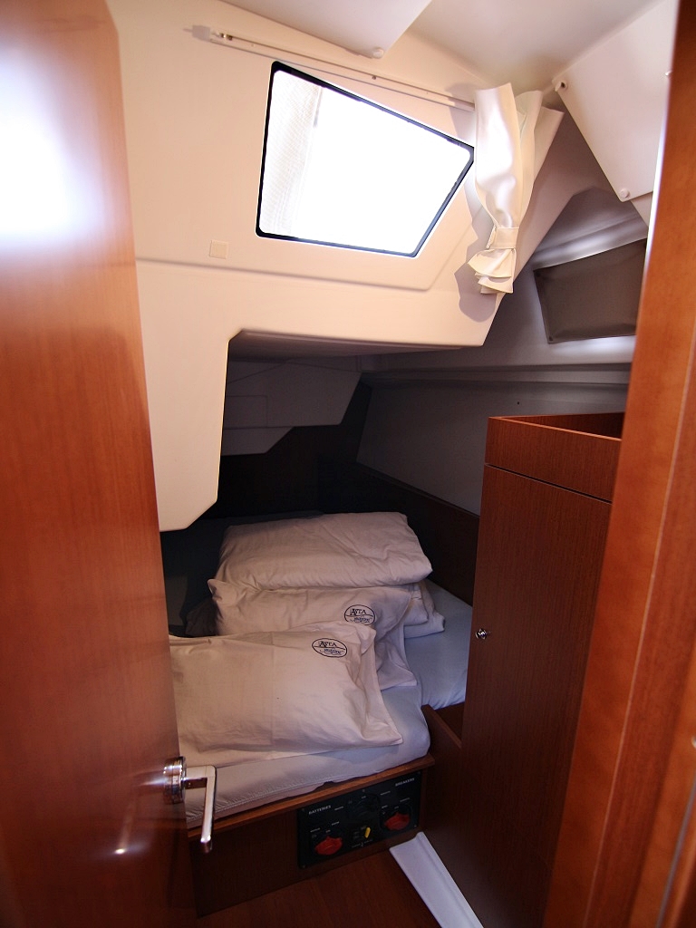 Oceanis 38.1 — photo 13
