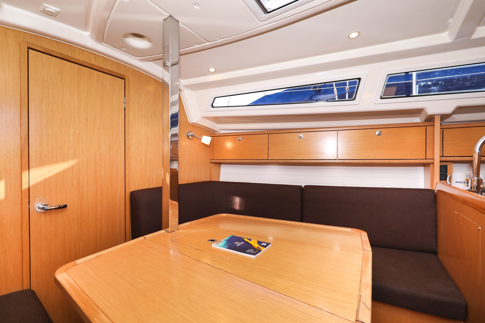 Bavaria Cruiser 34 — photo 15