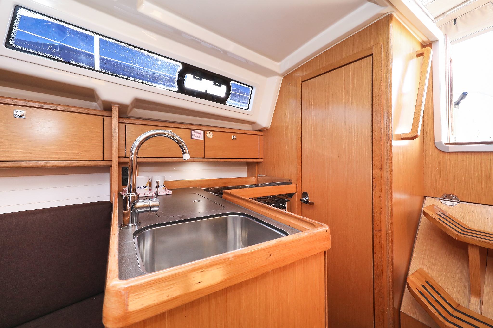 Bavaria Cruiser 34 — photo 19