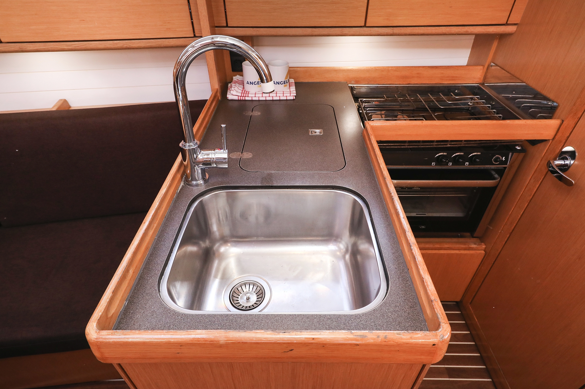 Bavaria Cruiser 34 — photo 20