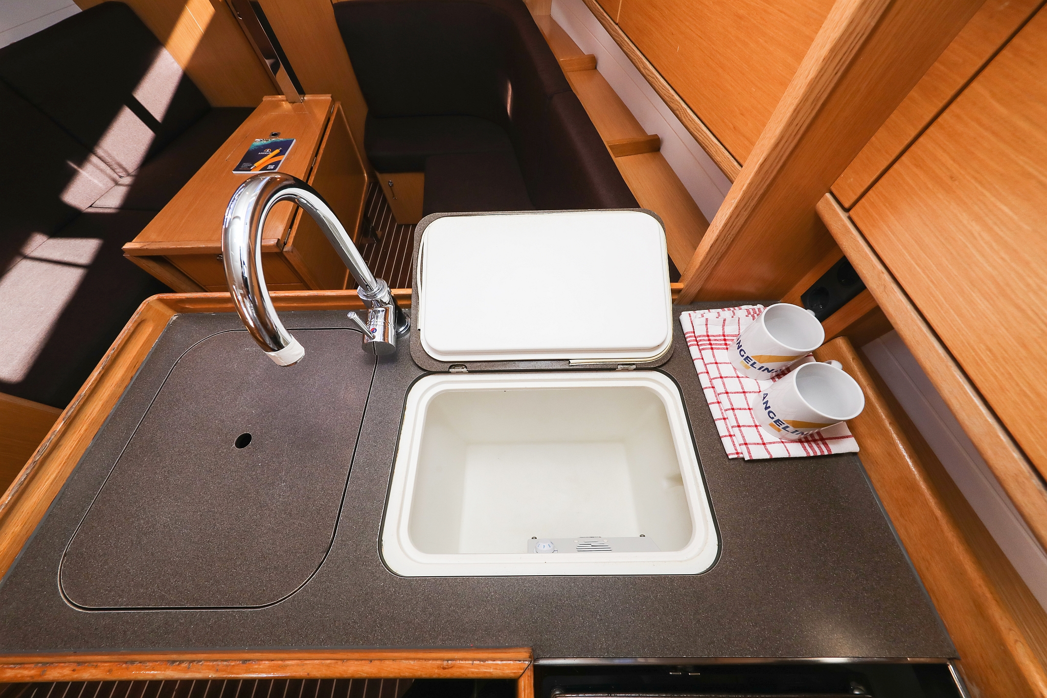 Bavaria Cruiser 34 — photo 36