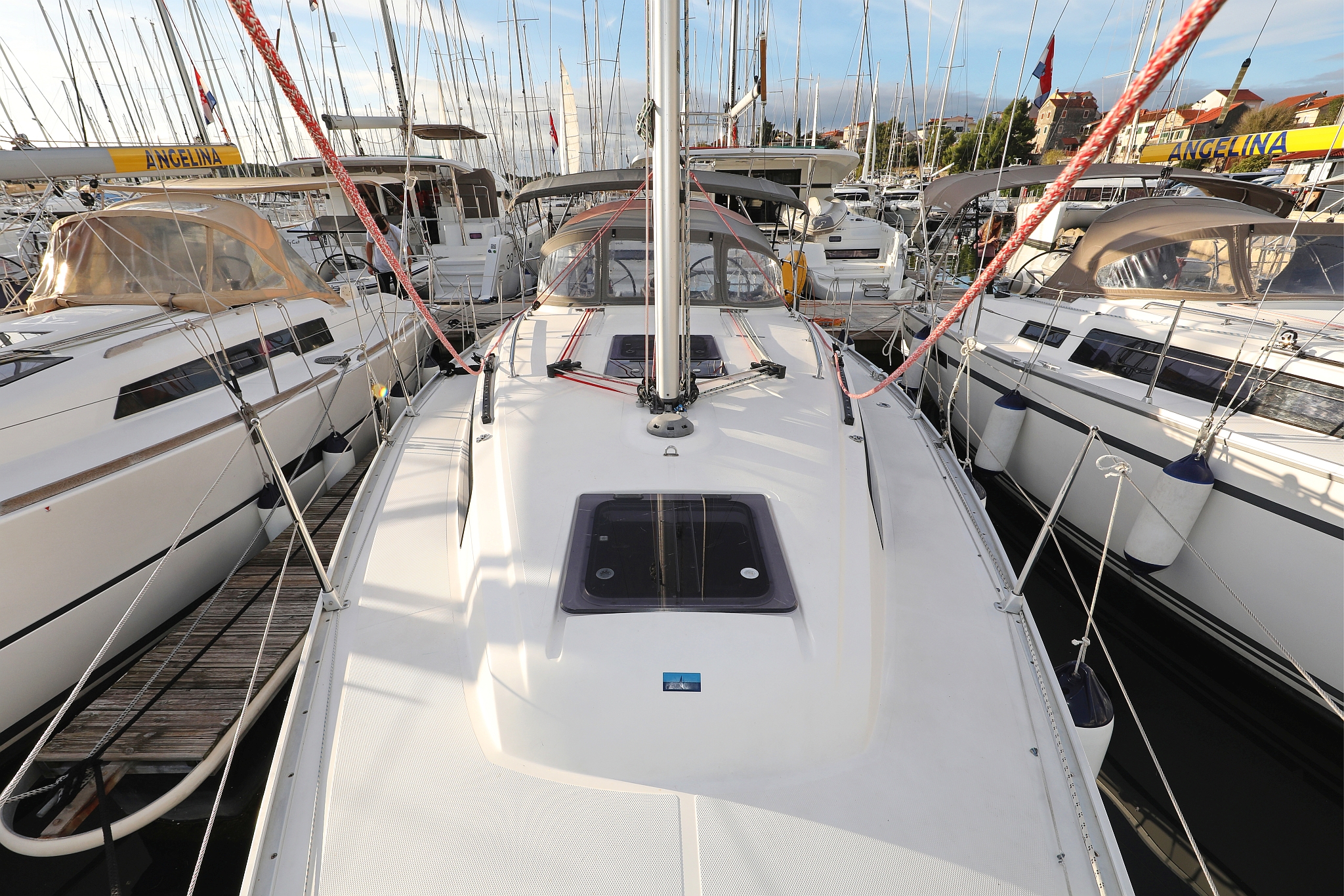 Bavaria Cruiser 34 — photo 11
