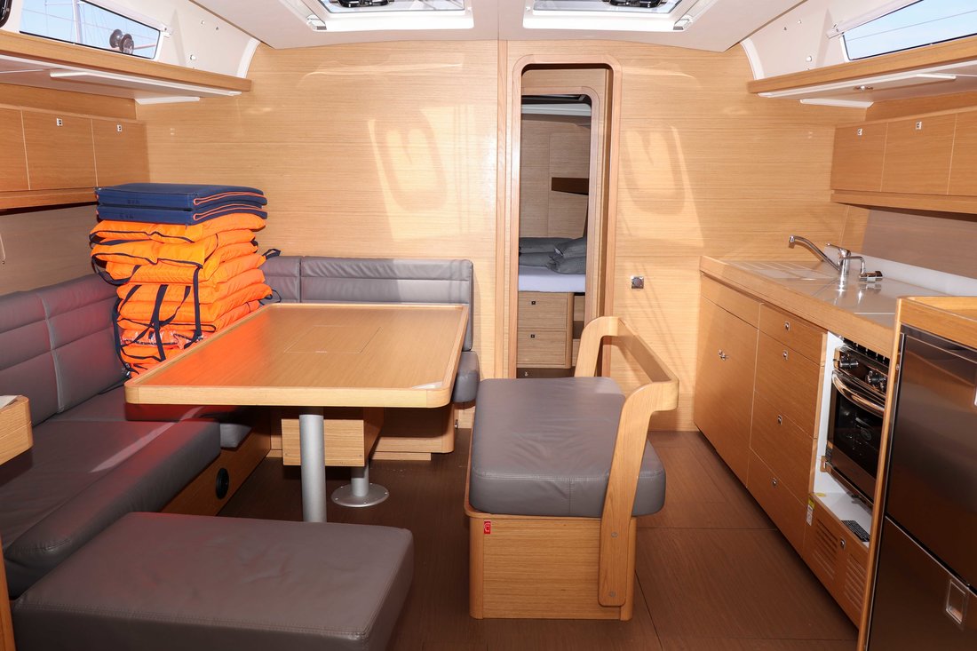 Dufour 460 GL — photo 10