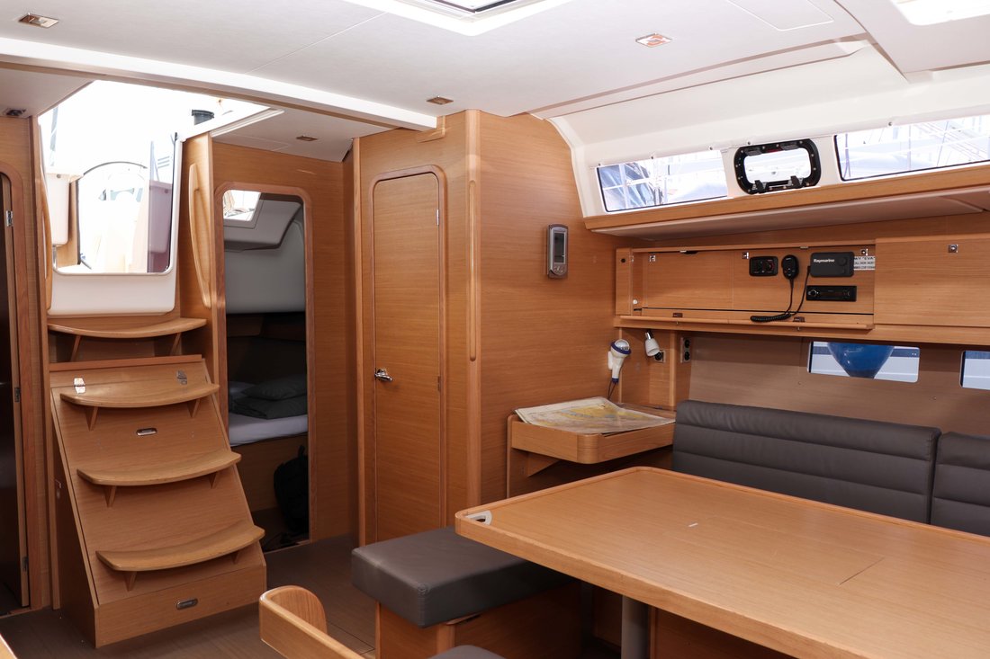 Dufour 460 GL — photo 11