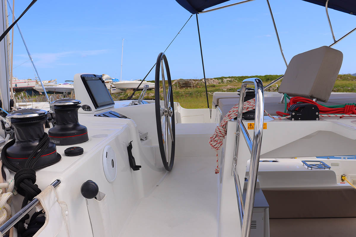 Lagoon 46 - 4 + 2 cab. — photo 7