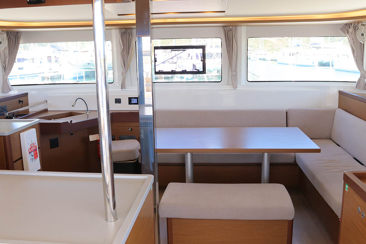 Lagoon 46 - 4 + 2 cab. — photo 12