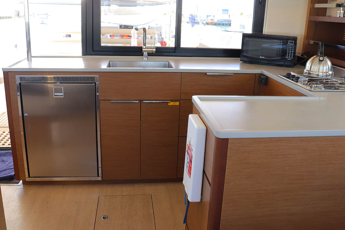 Lagoon 46 - 4 + 2 cab. — photo 16