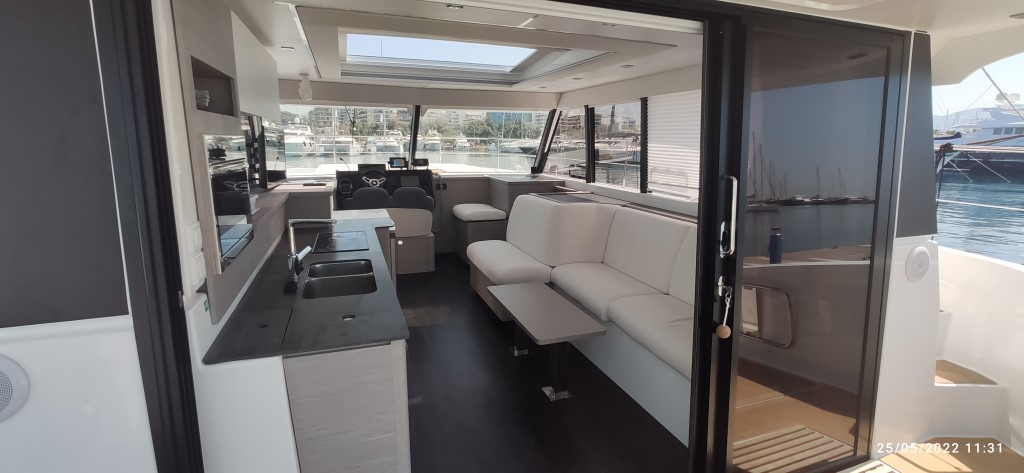 Motor Yacht 4.S — photo 19