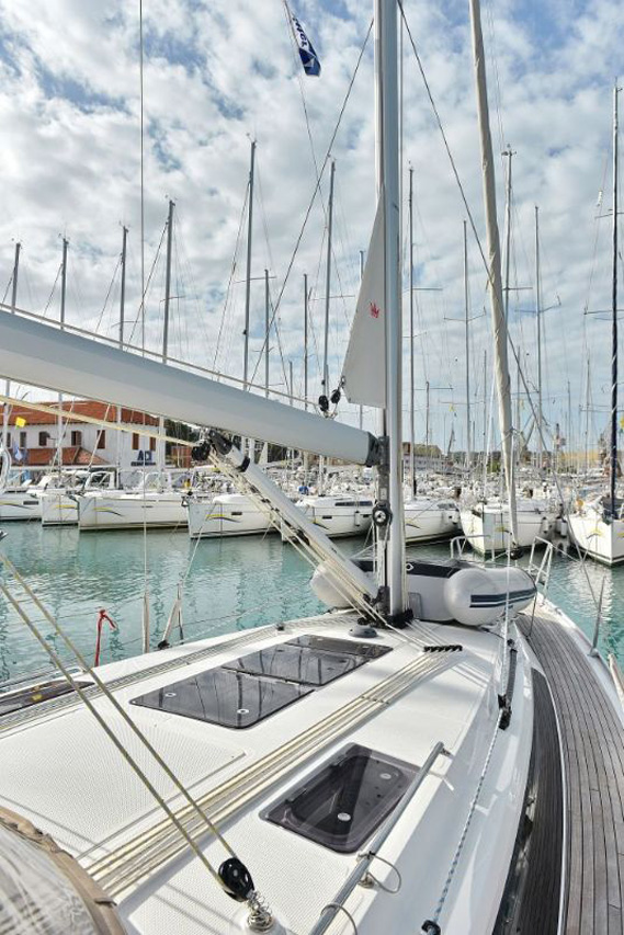 Bavaria Cruiser 37 - 3 cab. — photo 3