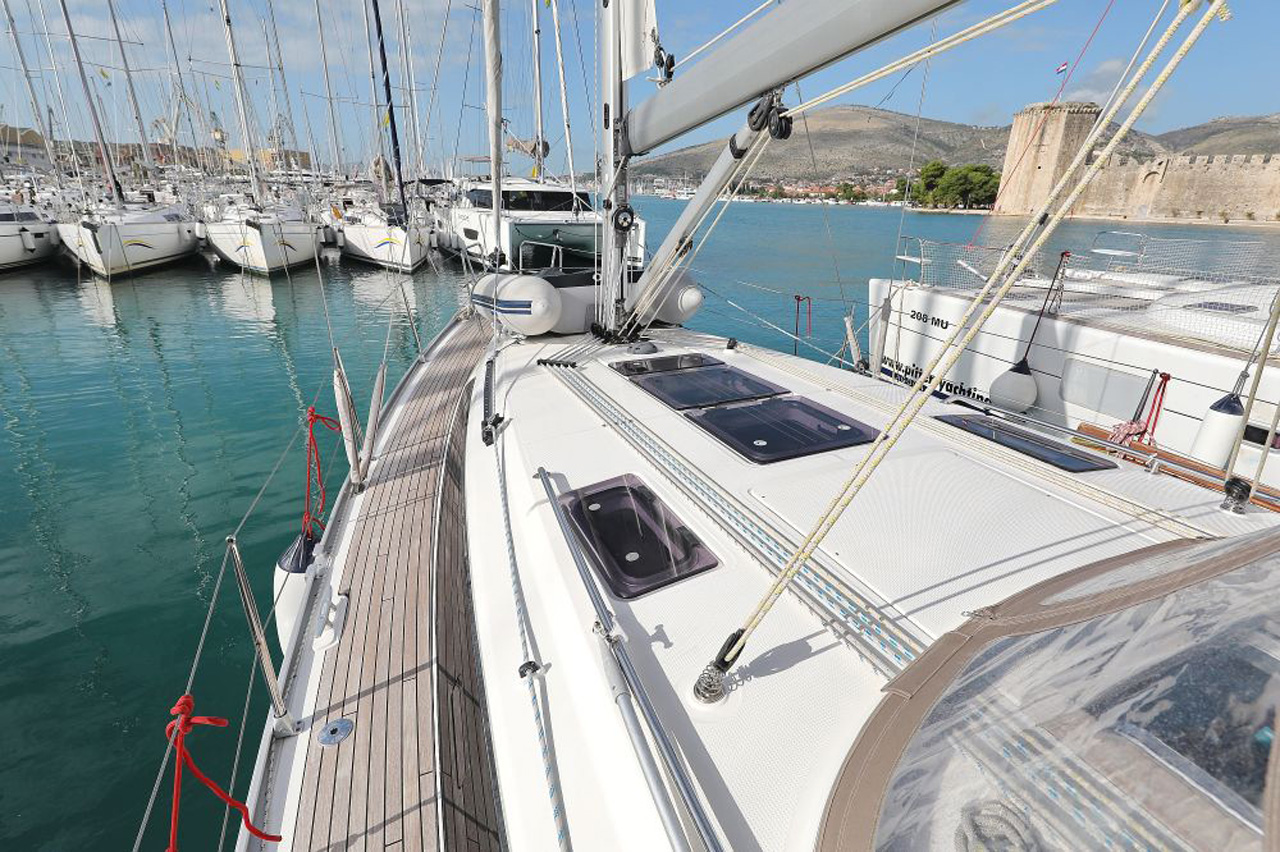 Bavaria Cruiser 37 - 3 cab. — photo 4