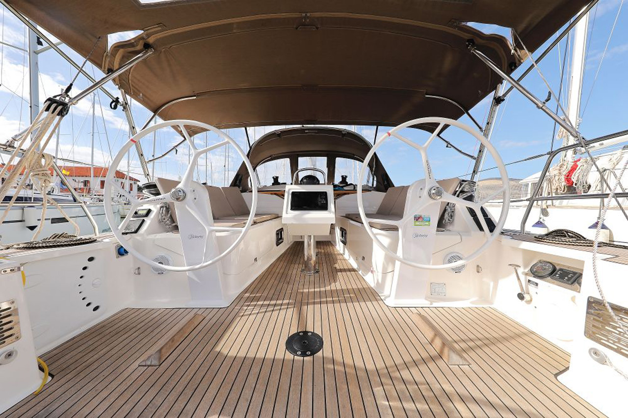 Bavaria Cruiser 37 - 3 cab. — photo 6