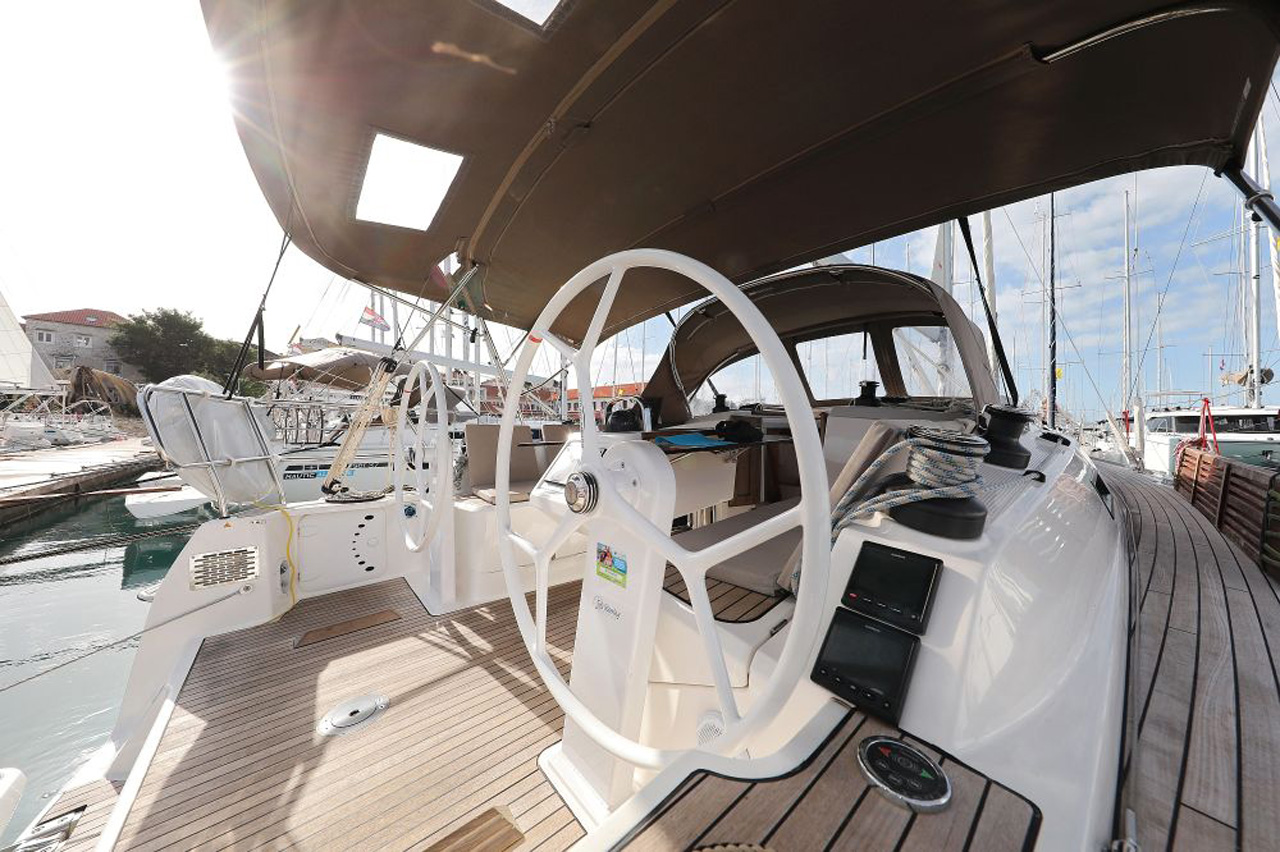 Bavaria Cruiser 37 - 3 cab. — photo 7