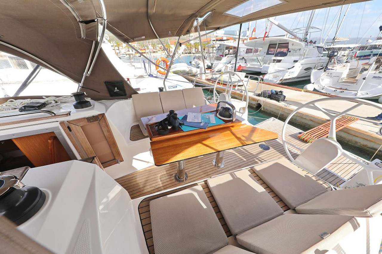 Bavaria Cruiser 37 - 3 cab. — photo 9