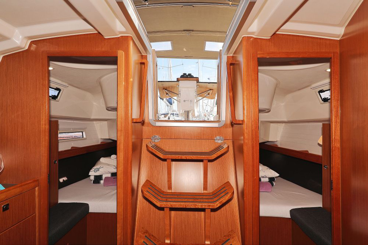 Bavaria Cruiser 37 - 3 cab. — photo 17