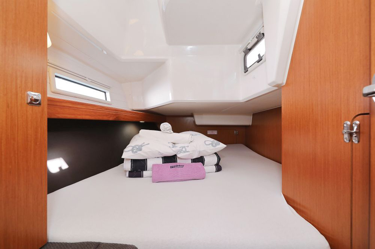 Bavaria Cruiser 37 - 3 cab. — photo 21