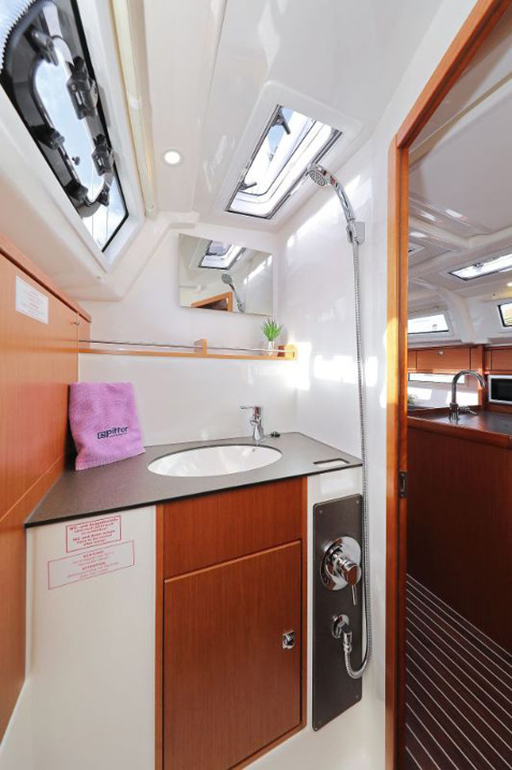 Bavaria Cruiser 37 - 3 cab. — photo 23
