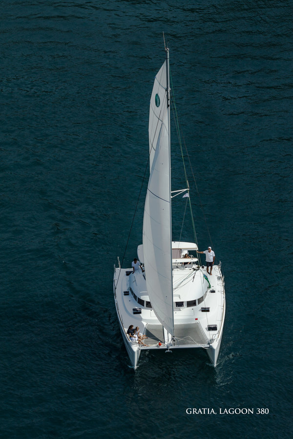 Lagoon 380 - 4 cab. — photo 4
